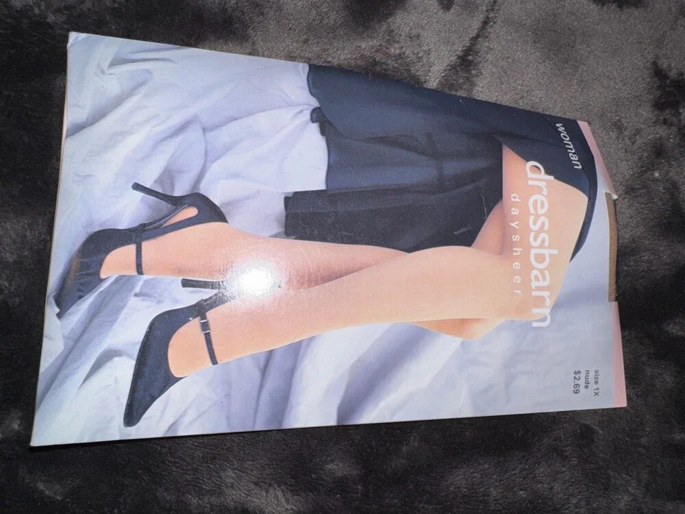NWT Vintage dressbarn daysheer pantyhose 1X nude nylon women's hosiery